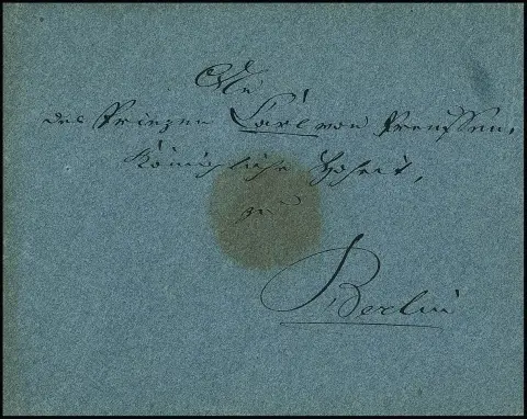 "Berlin", 1833, синее местное письмо прусского короля "Фридриха Вильгельма III" (1777-1840) его сыну, принцу Карлу Прусскому, в Берлине, с соответствующим содержанием письма и собственноручной подписью (королевский адъютант должен поступить на службу его сына). Редкий экземпляр из коллекции Крушеля