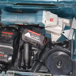 Bosch Professional GWS 18-125V-Li с аккумулятором и зарядным устройством в кейсе