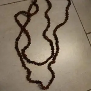 Long collier en ambre env. 100 grammes, longueur 196 cm