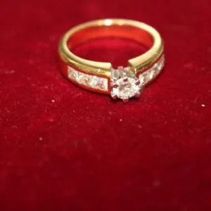 Damesring met diamant 750 goud, ringmaat 54, ca. 7 gram