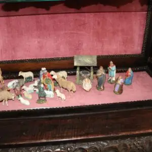 crèche de Noël antique avec 27 pièces