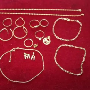 Lot or ancien 333, env. 20,4 grammes, boucles d'oreilles, bagues, bracelets et plus