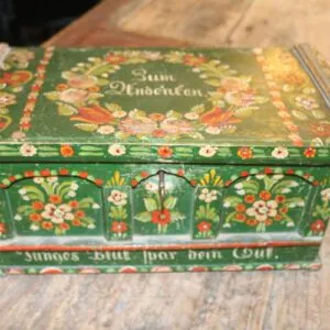 Petite malle en bois vers 1880, peinte, L 33cm x P 12cm x H 16cm