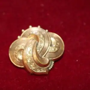 Broche Biedermeier vers 1840