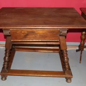 Ancienne table de Rhön vers 1830 avec tiroir, L 118cm x P 101cm x H 78cm