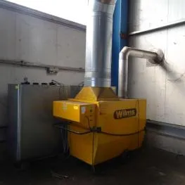 Turbine à air chaud avec conduit d'évacuation des gaz