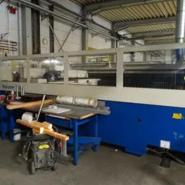 Laserschneidemaschine