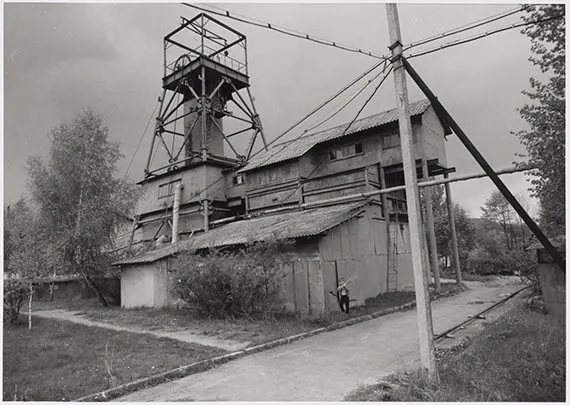 Barbara Klemm, 2 серии фотоотпечатков, 2000