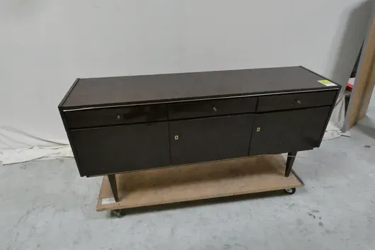 Chest of drawers, without castors