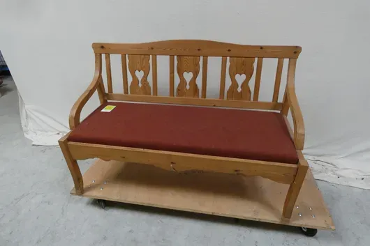 Lavice, bez koleček