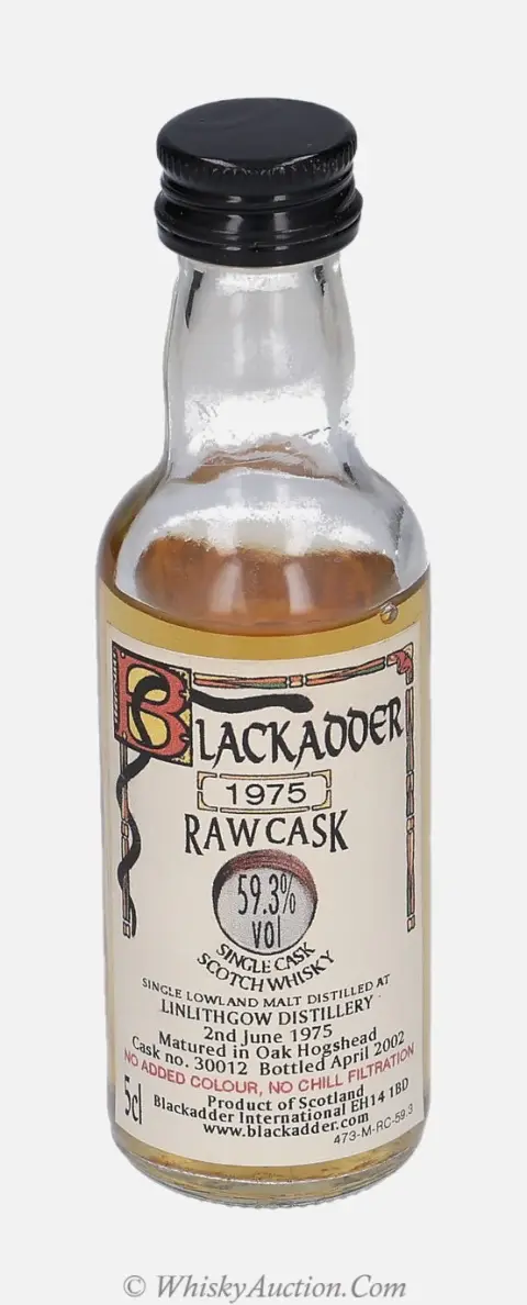 St. Magdalene Raw Cask (2 June 1975 / April 2002) – Blackadder International
