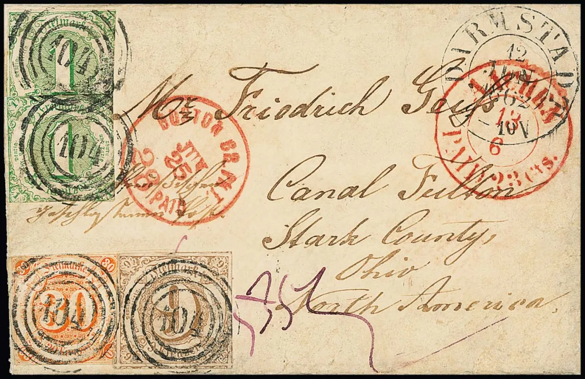 1 Kr. grün per zwei, 30 Kr. orange mit 11mm Bogenrand rechts (!), dieser überklebt mit einer riesenrandigen 9 Kr. ockerbraun, auf Damencouvert mit NS "104"…