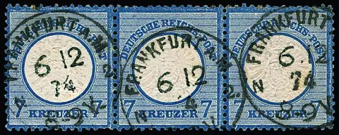 7 Kr. blau, seltener und klar gestempelter Dreierstreifen, linke Marke kurze Zähnchen, sign. Sommer. Mi. 1000,-