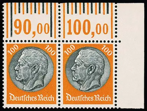 100 Pfg. Hindenburg in postfris paar uit de rechterbovenvelhoek met beide walsvarianten. De velhoek heeft een kleine aanhechting en wordt alleen als ongebruikt gerekend, Mi. al 680,-