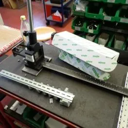 Hand lever profile shear