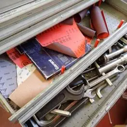Telescoop uittrekbare kast