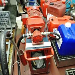 Oil suction pump