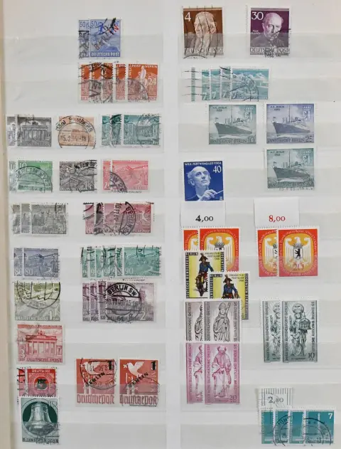 Berlijn, 1955/1985, postfrisse, gevarieerde voorraad met vele complete series, evenals vanaf 1973 van elke uitgifte een blok van vier, in E-book. Mi. 5500,-, plus enkele gestempelde waarden niet berekend