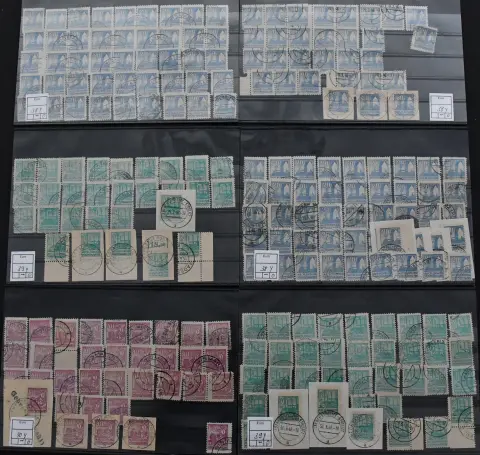 SBZ, č. 29/40y, razítkovaná, na variety bohatá sestava asi 780 hodnot s nejméně 13 kompletními sadami. Michel, vše nejlevněji počítáno, již 14.000,- plus případně lepší barvy a deskové chyby, mimo jiné námi "na první pohled" objevené č. 31II a VI