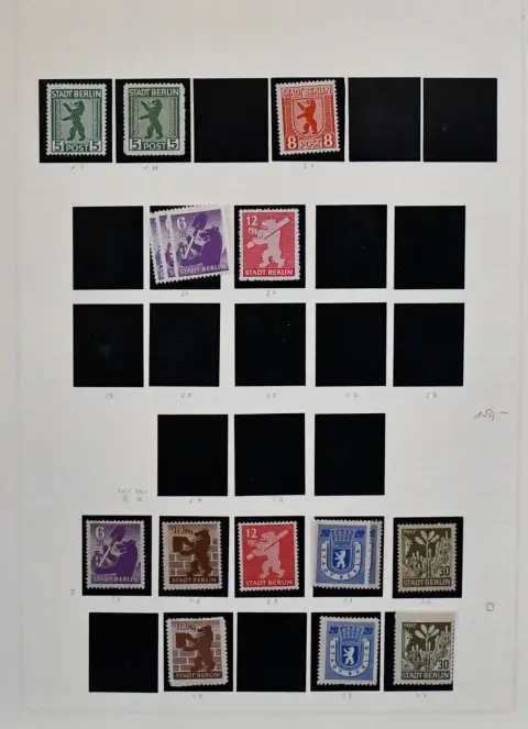 SBZ, 1945/49, mint collection with among others no. 20/22, 29/40x/y (except two values complete), 85/86A/D, 92/99A/B, each on both gum types, 120/25X, all eight additional prints ex no. 126/32, 182/97 incl. no. 195, 212/27, Bl. 3A/B (imperforate) etc. Mi. 1500,-