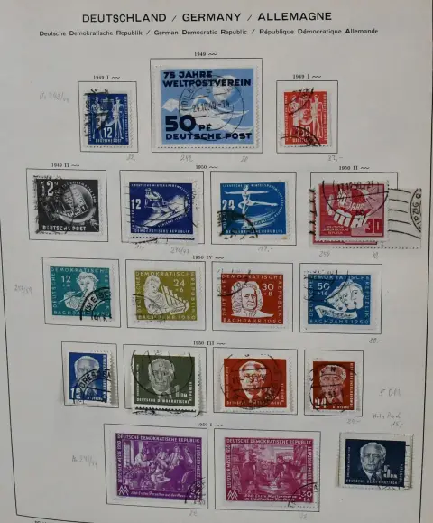 ГДР, 1949/1980, гашёная коллекция, годы 1949/1964 (без № 327/41 и Bl. 13) по основным номерам полн., в толстом альбоме с формулярами. При этом № 261/70…