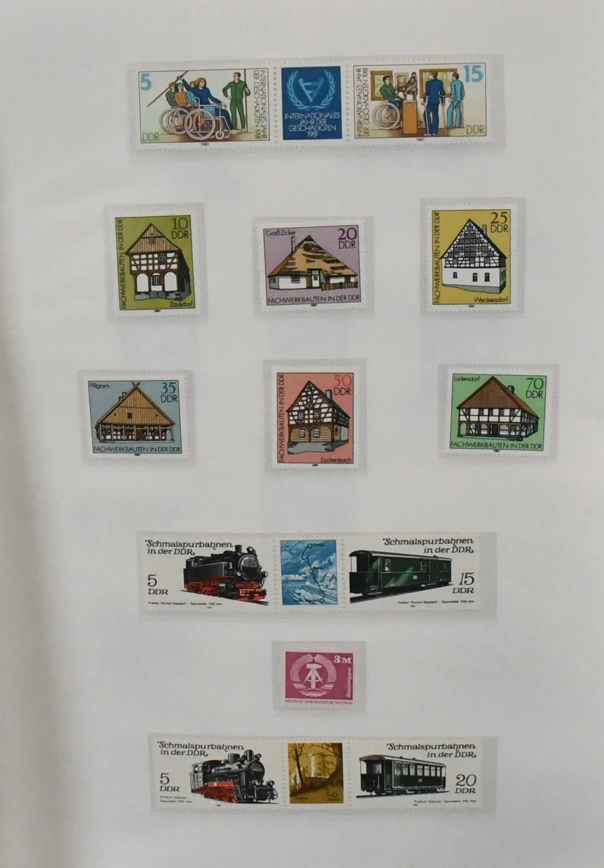 GDR, 1967-1990, complete mint never hinged collection in two handmade thick volumes, with all sets and blocks. Mi. 1400,-