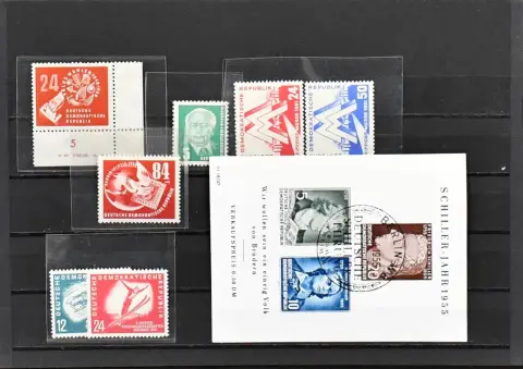 GDR, mostly MNH lot of early values and blocks, e.g. multiple Bl. 10-13, including Bl. 12IV, also fair issues with no. 275 from corner margin with DV, 280/81, ...