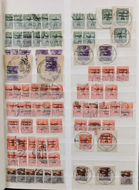 GDR, "colorful" lot in two albums, including used Pieck values, composite blocks, as well as about 350 MNH and used blocks and miniature sheets, ...