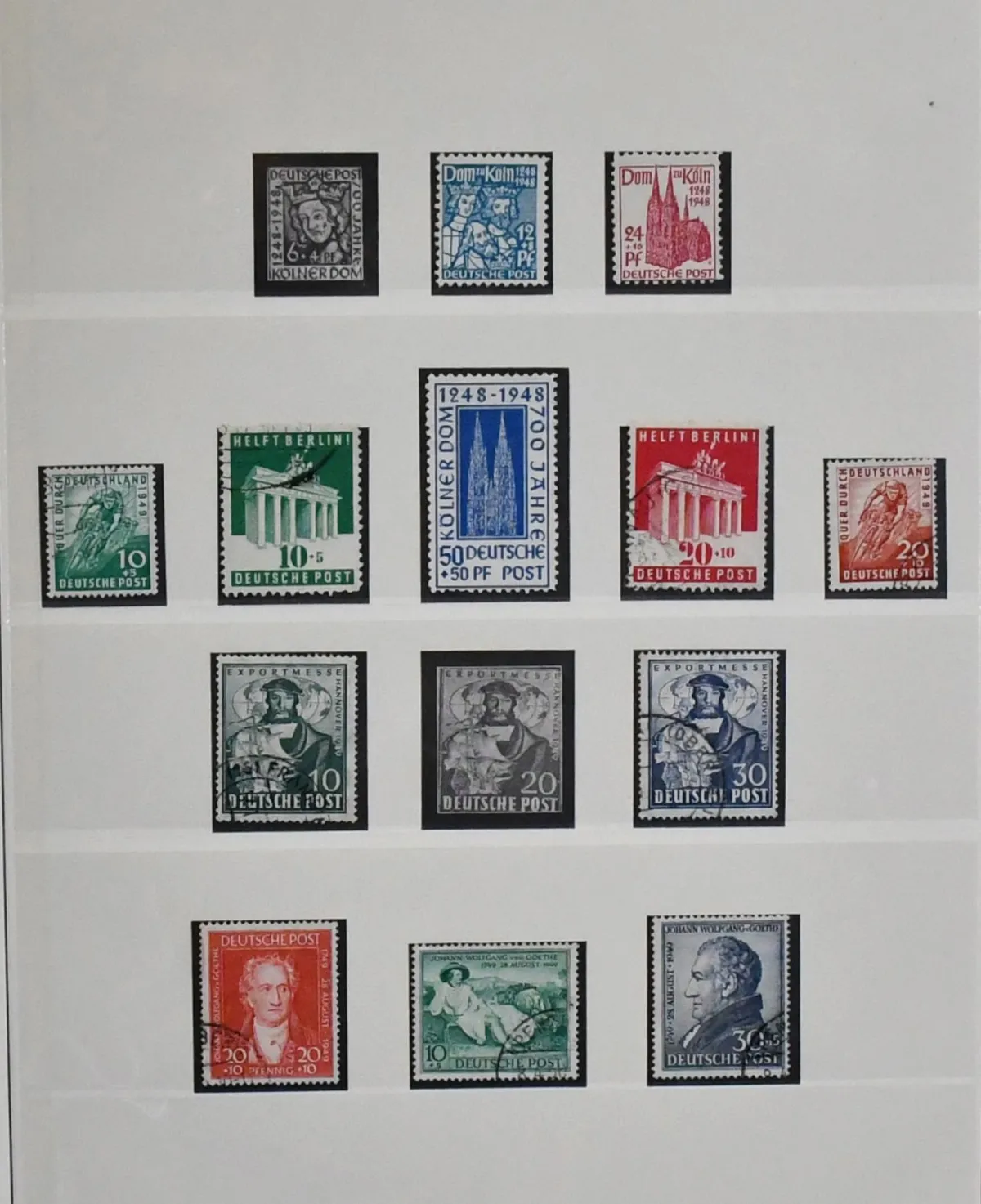 Bizone/Bund, 1948/1985, sbírka s č. 106/10 obl., blok 1 s místním razítkem (Mi. 350,-), č. 111/12 obl., několik neobl. hodnot Posthorn do 40 Pfg., č. 143/46 obl., ročník 1952 obl., atd., od 1955-1985 kompletní neobl., ve třech albech Lindner s předtiskem. Mi. 2700,-