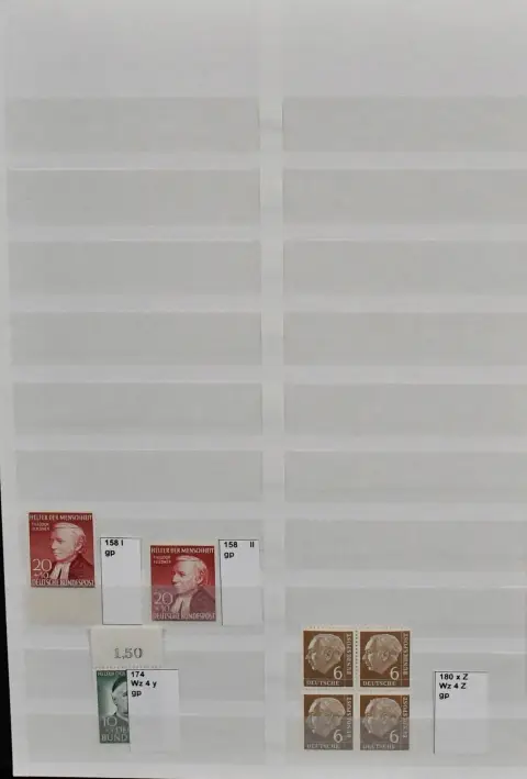 Bund, 1949-1962, postfrische Slg. nur Besonderheiten inkl. Nr. 158I/II, 180XZ im gepr. Viererblock, 213F gepr., 239DD, viele Plattenfehler inkl. Nr. 255XI,…