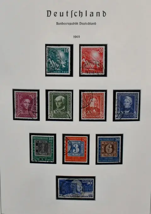 SRN, 1949-1975, kompletní sbírka v předtištěném albu Leuchtturm, zpočátku orazítkovaná, později neorazítkovaná a orazítkovaná, včetně všech vrcholů jako č. 111-12, 113-15, 117-19,…