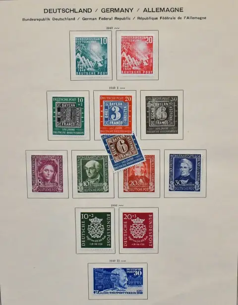 SRN, 1949/1958, kompletní nepoužitá sbírka hledaných prvních let, se všemi lepšími vydáními jako např. č. 111/22, série Posthorn (Mi. 700,-), č. 139/42, všechny dobročinné série, č. 177/96 atd., na starých předtiscích Schaubek