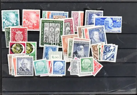 Bund, 1949-54, postfrische sestavení s č. 111-22, 139-47, 156-59, 167-70, 173-76, Heuss lumo a lieg. Wz. Mi. 1350,-