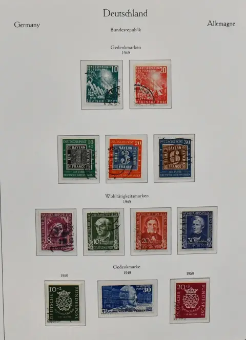 SRN, 1949/1979, razítkovaná sbírka kompletní od č. 111/12 v hlavních číslech (bez č. 146) v silném předtištěném albu KABE. Mi. cca 2400,-