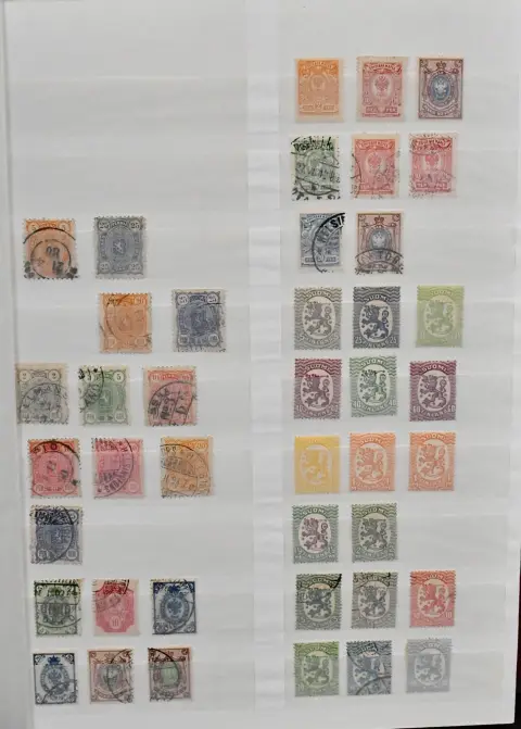 Finsko, 1875-2009, sbírka v obou stavech v albu, včetně raného materiálu, od 1945 často ražené, také bloky a sešitky, stejně jako...