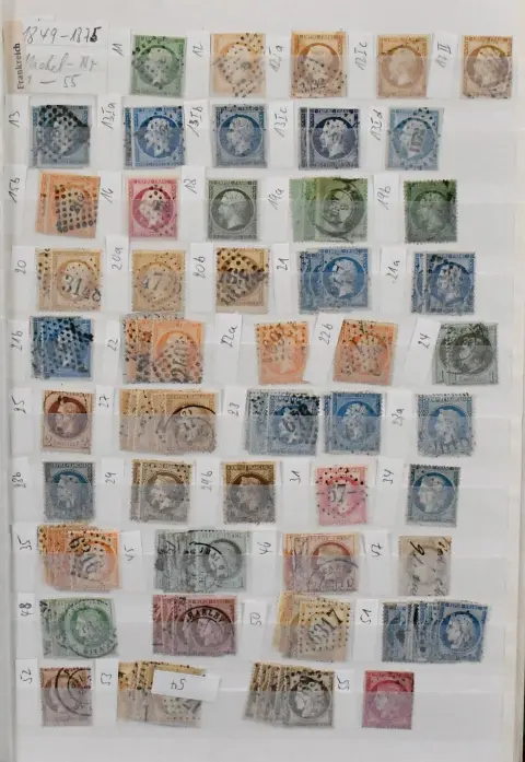Francja, 1849/1990, różnorodny zestaw 8500 kasowanych wartości od klasyki, w dwóch grubych albumach E. W tym ponad 100 wartości Ceres i Napoleon od nr 11, z nr 15/16, 18/22, 45/55, dużo Alegorii do 5 Fr., nr 144/51 (niekasowane), 212/14 itd. Ze względu na ilość, ogromny KW