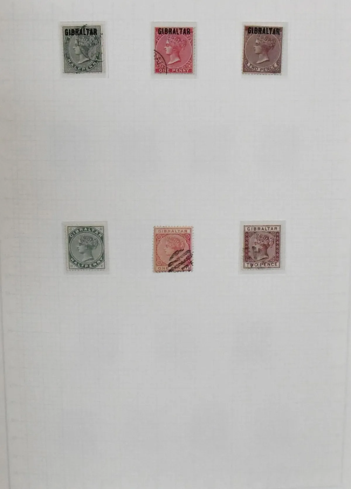 Gibraltar, 1886-1981, collection in self-made binder from classics in all conditions, from 1938 mint never hinged with various pound values, including no. 1/3 unused, 8/10, Spanish currency with pesetas, 33/36 unused, Edward issues, 47/51, 93/95, 107/14, 123/24, 134/47, 149/62, 188/201, from 1960 practically complete Mi. 1300,-