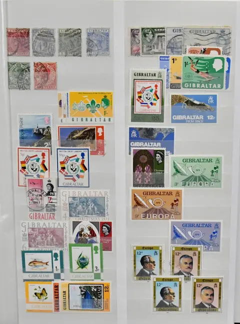 Gibraltar, 1968-2015, meest postfrisse verzameling in album, veel blokken, nr. 1405-12 en 1669-74 elk in postfrisse kleinbogen, enz., plus wat ouder en gestempeld materiaal