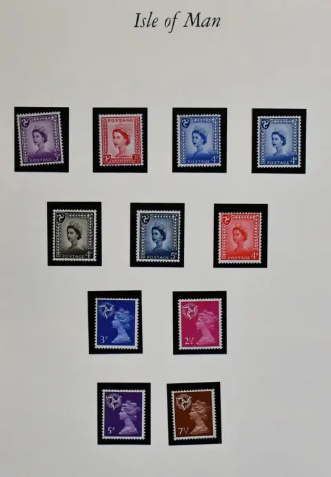 Île de Man, collection quasi complète 1958-1992, neuf sans charnière, dans album préimprimé Borek. En plus port n° 1/8I en feuilles décoratives complètes…
