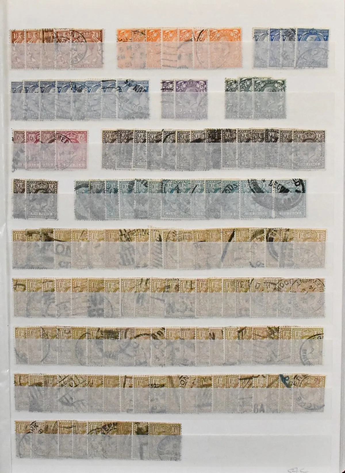 Grande-Bretagne, 1912/1955, ensemble oblitéré et varié d'environ 1700 valeurs, dont entre autres n° 127/40, 154/67, 175/85, 186, chacun multiple, etc. Mi.…