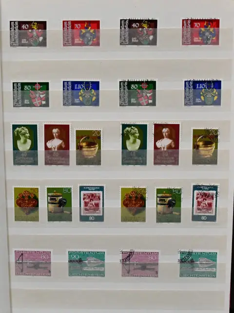 Лихтенштейн, 1980/2001, как негашеные, так и в листах рассылки, каждая полная коллекция в двух альбомах. Mi. 2250,-, при этом только 200,- SFr. негашеных действительных…