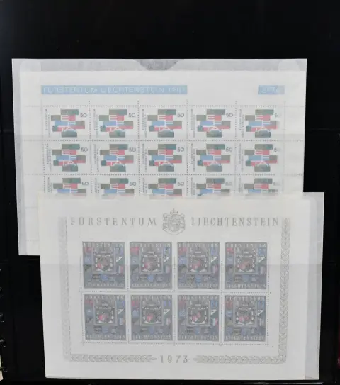 Лихтенштейн, 1982/1996, негашеная коллекция квартблоков в почти новом кольцевом binder SAFE. Плюс несколько малых листов, в т.ч. KLB № 903. Mi. 2300,-