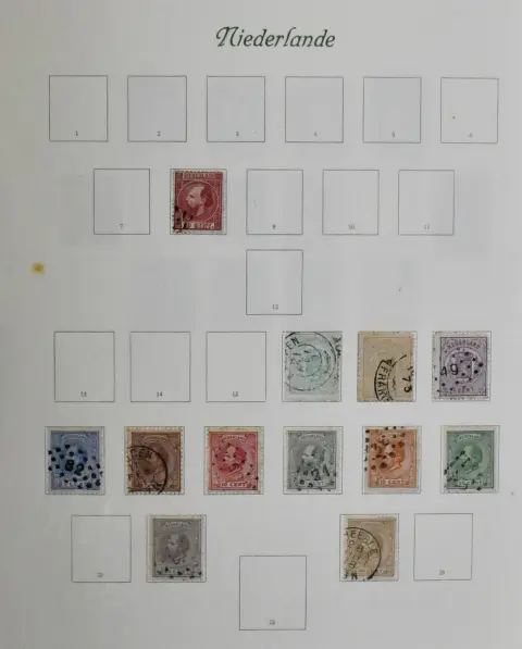 Niederlande, 1867/1962, meist gestempelte Slg. auf alten Borek-Vordrucken, dabei Nr. 17/18, Nr. 100, 134/35, viele Kinder-Sätze ab 1924, Nr. 357/74 ungebr.,…
