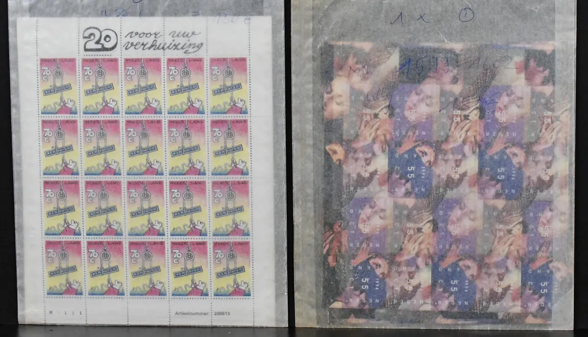 Netherlands, lot with about 70 small sheets and foil sheets, mostly mint