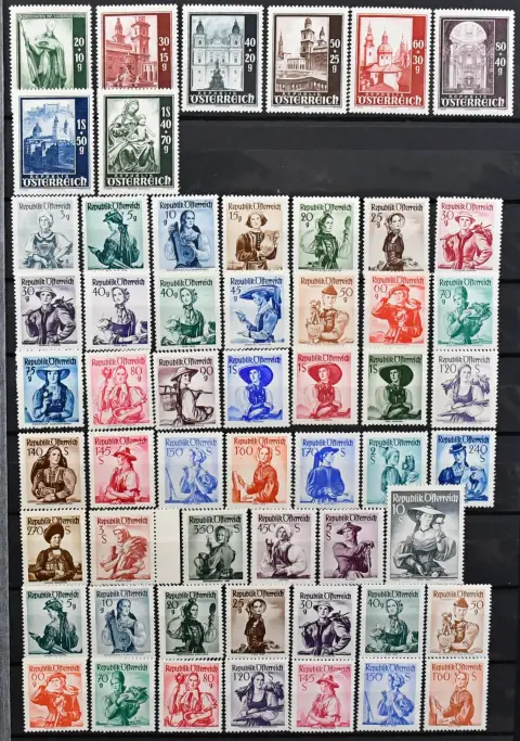 Österreich, 1947-2001, saubere postfrische Slg., auch mit Kleinbögen, guten Ausgaben wie Trachten, Kärnten, Vögel etc. Mi. 4500,-