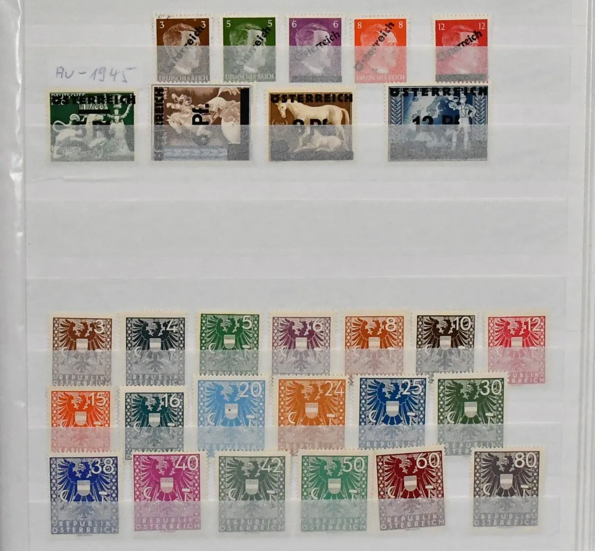 Austria, 1945/2001, mint never hinged collection with among others no. 929/32 in duplicate, 960/63 etc., apparently complete from 1984-2001. Mi. 2000,-