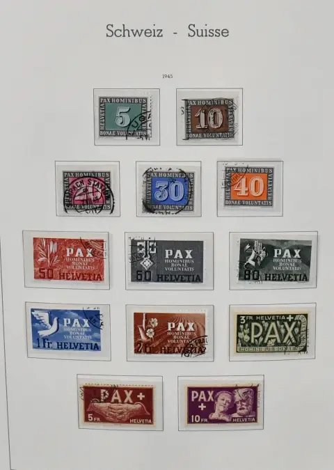 Švýcarsko, 1858-2001, bohatá převážně ražená sbírka ve dvou předtiskových albech, od Strubel, stojící/sedící Helvetia, Tell a číslice, Pro Juventute…