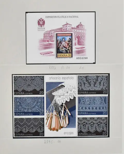 Spanien, 1975-2000, kpl. bis überkpl. postfrische Slg. in drei SAFE-Dual-Alben, dabei MH, Blöcke teils doppelt, ATM etc. Mi. 3900,-