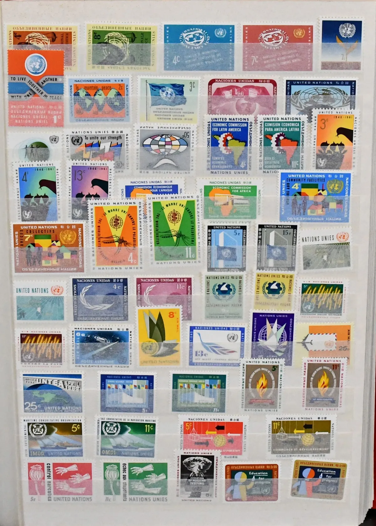 Nations Unies, New York, 1961-2001, coll. complète neuf en album, valeur nominale valide env. 200 USD