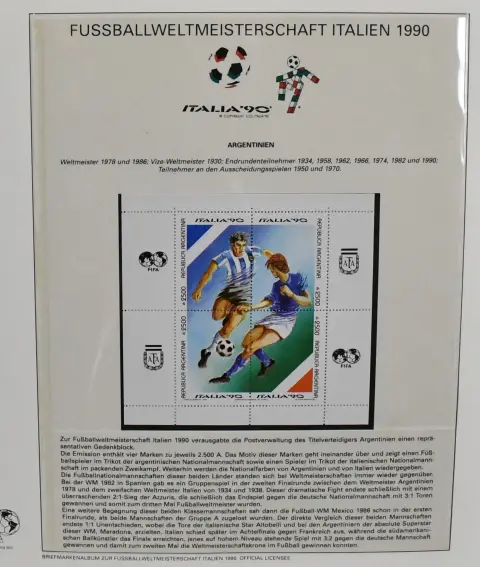 "Fußball-Weltmeisterschaft 1990", Slg. in zwei grünen Alben aus Sieger-Abo, augenscheinlich kpl., hohe ehem. Anschaffungskosten